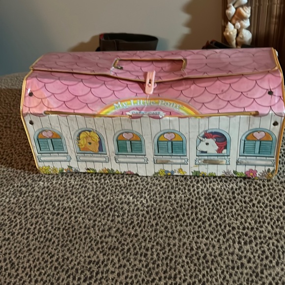 Pony Carry Case - Picture 1 of 11